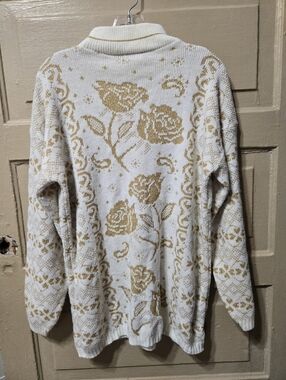 Dana Scott Vintage 80s Metallic Gold Rose White Sweater GUC *No Size Tag*